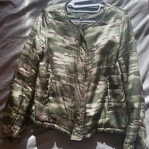 CAMOUFLAGE ZIP-UP WINDBREAKER JACKET